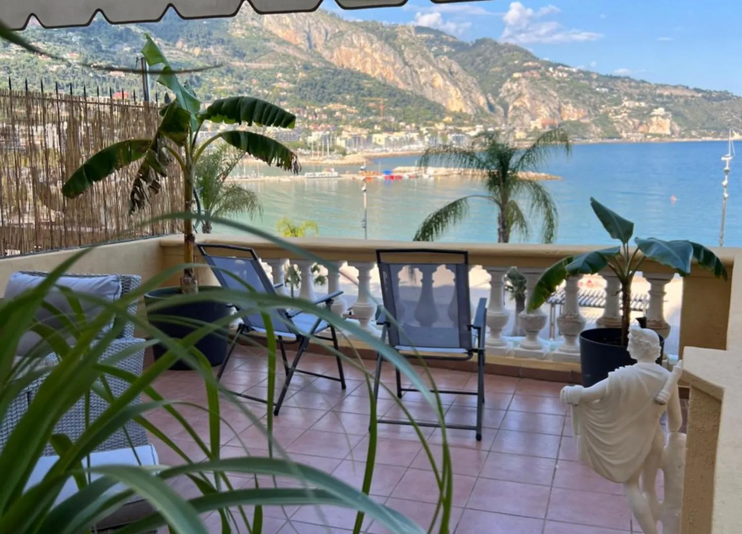 Entre Ciel Et Mer Menton